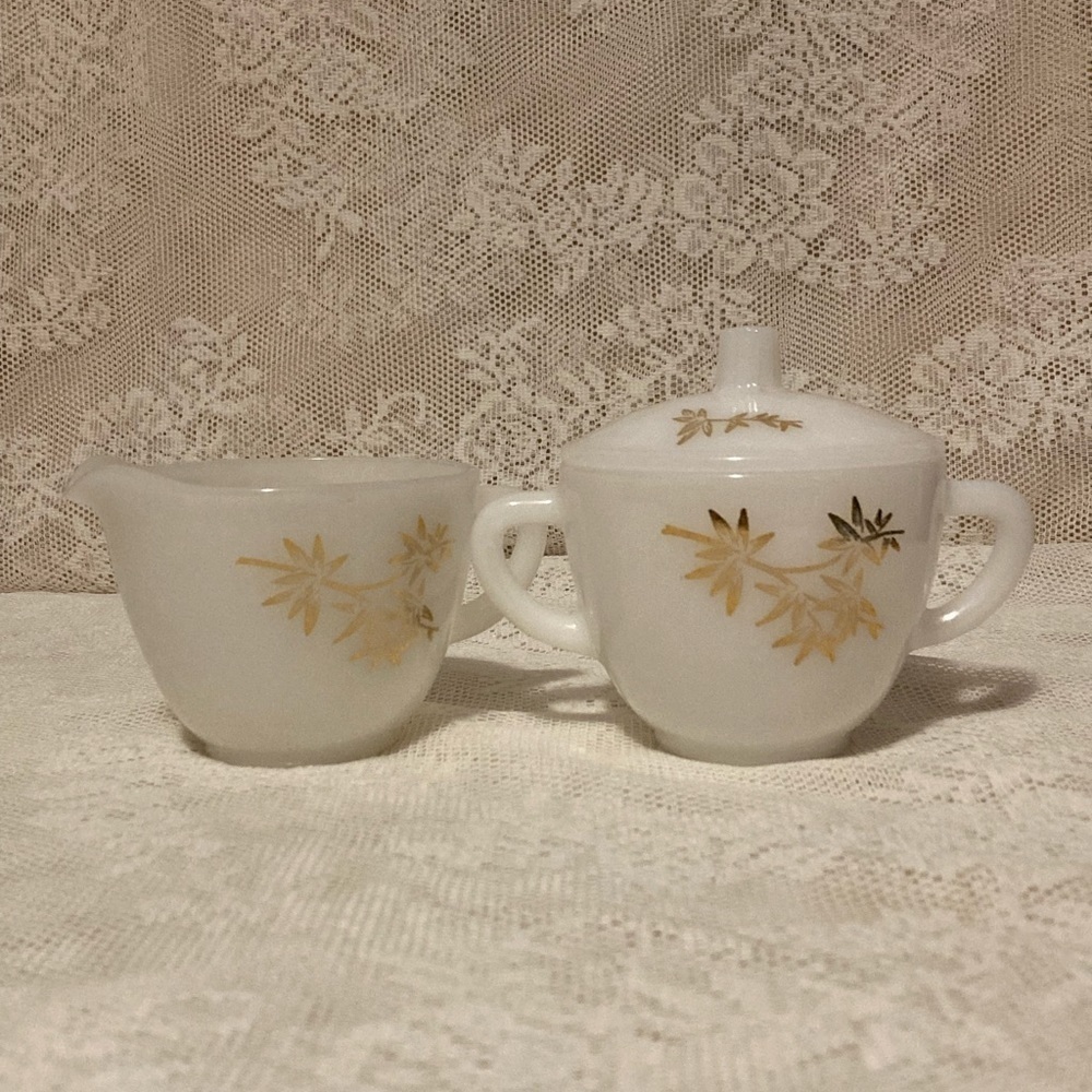 Vintage Federal White Milk Glass Golden Glory Pattern Creamer & Sugar Bowl w Lid